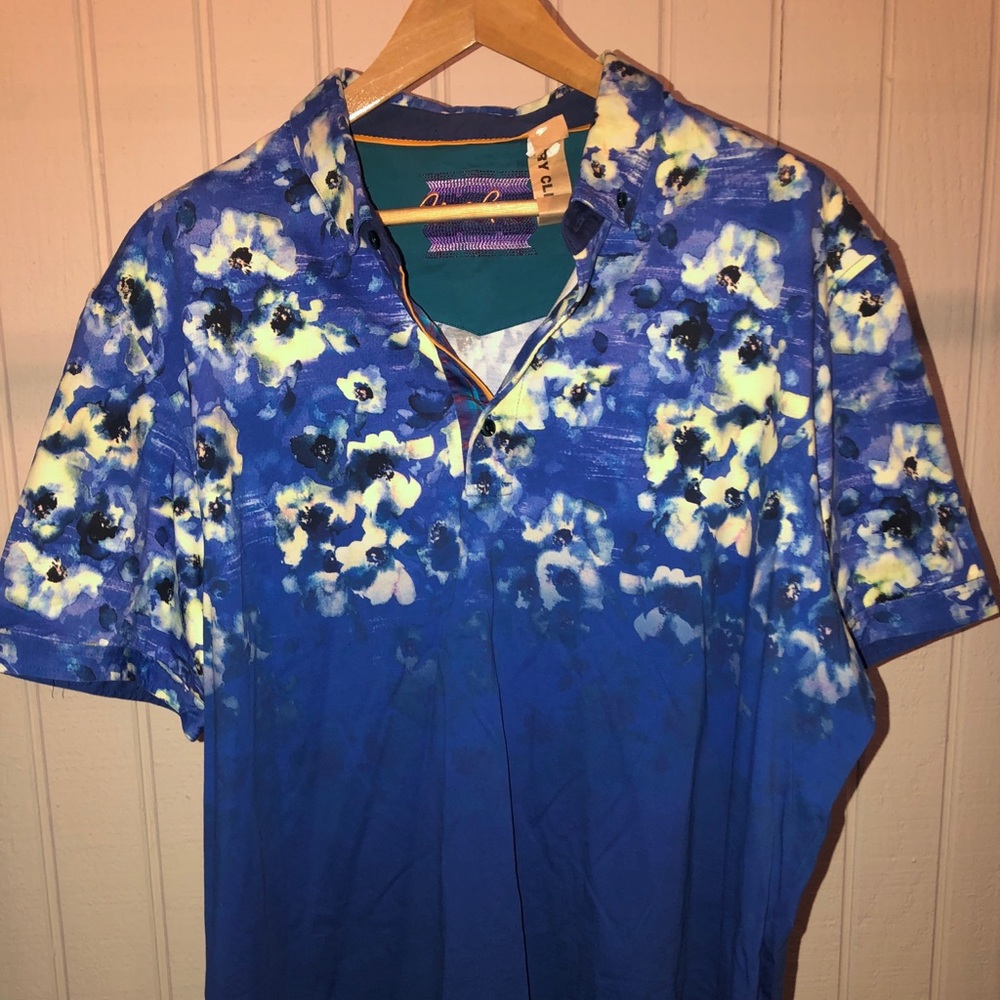 Polo Robert Graham shirt Blue floral multi-color.
